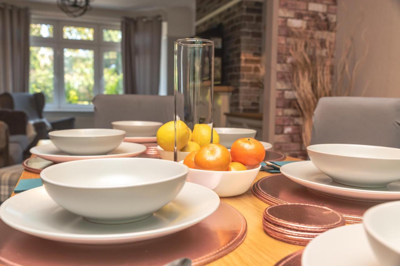 Cheerful 3-Bedroom Douglas House With Patio Southampton Extérieur photo